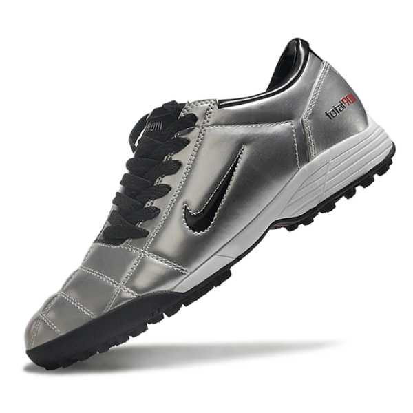 Chuteira Society Nike Total 90 III Silver and Black Turf TF Football Boot